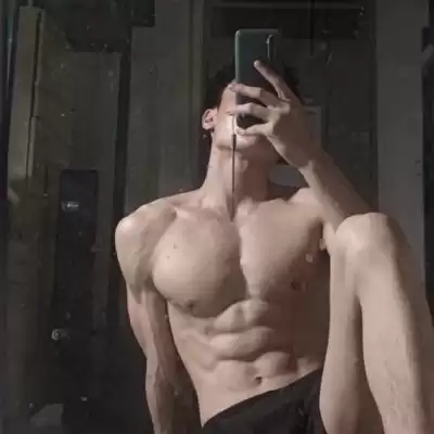 晏青梦